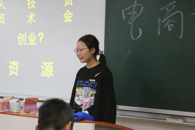 1634808389174060711.jpg 1634808389174060711.jpg