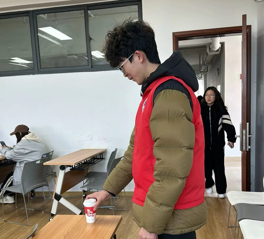 107896